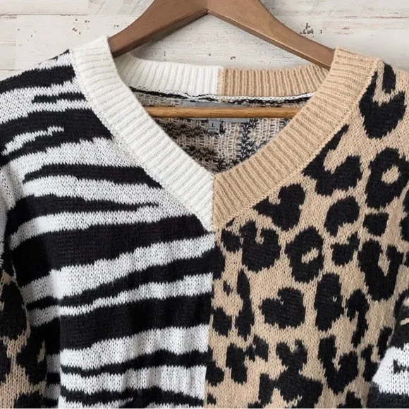 NWT Zebra Leopard Patchwork Sweater Large - Picture 3 of 6
